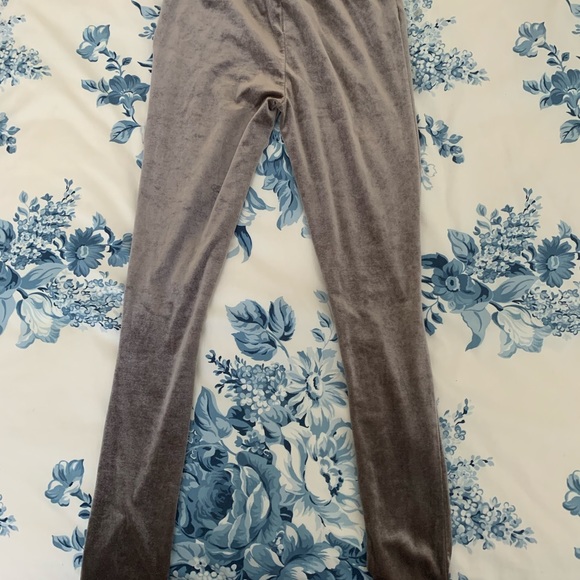 Two-piece velour set - Picture 5 of 8